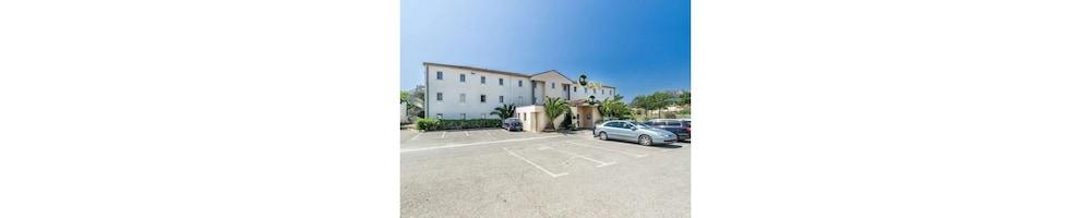 B&B Hotel Frejus Roquebrune-Sur-Argens Exterior photo